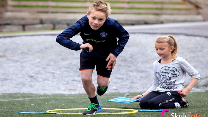 Boy getting ready to sprint