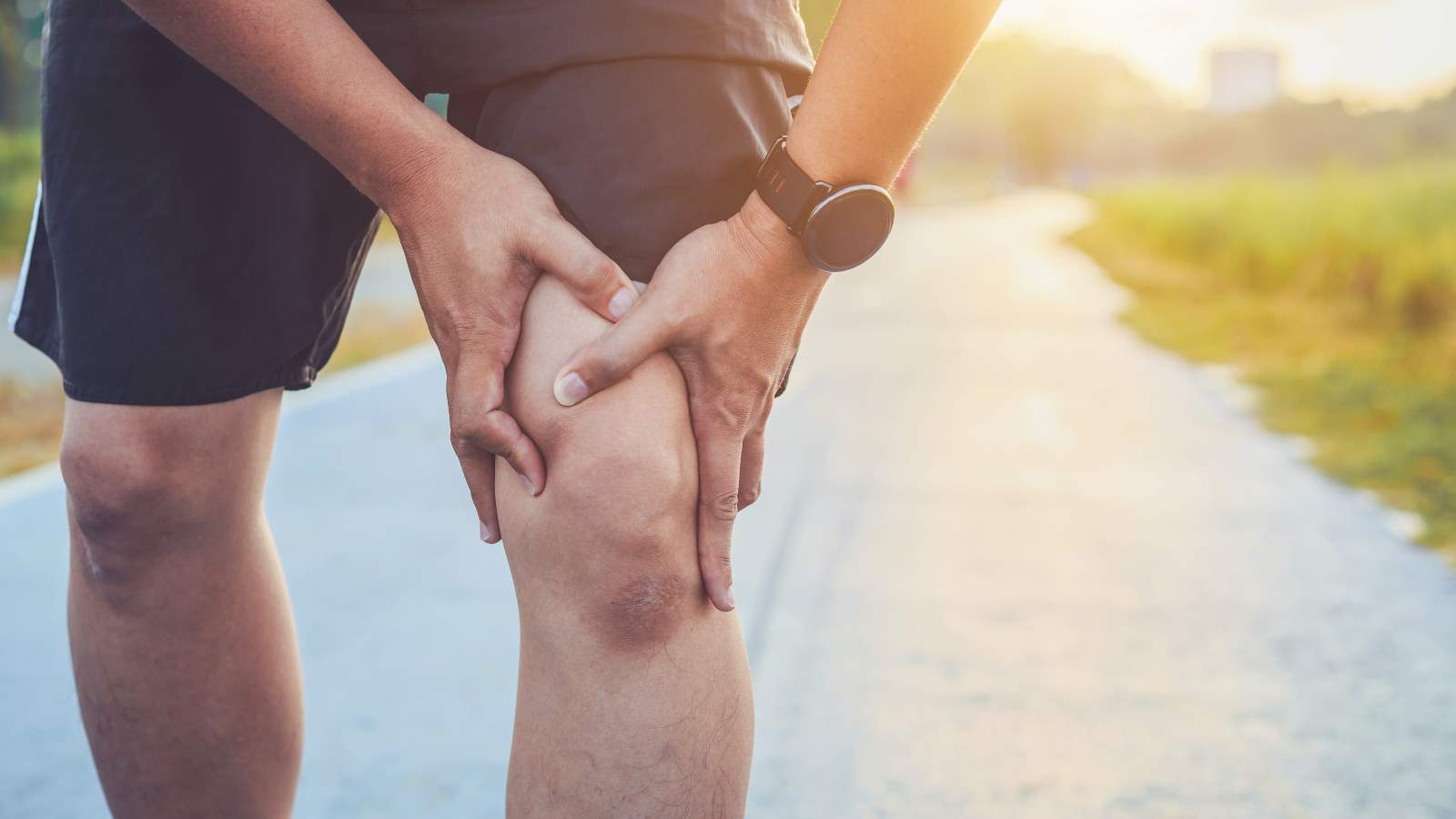 Runner takes on his knee