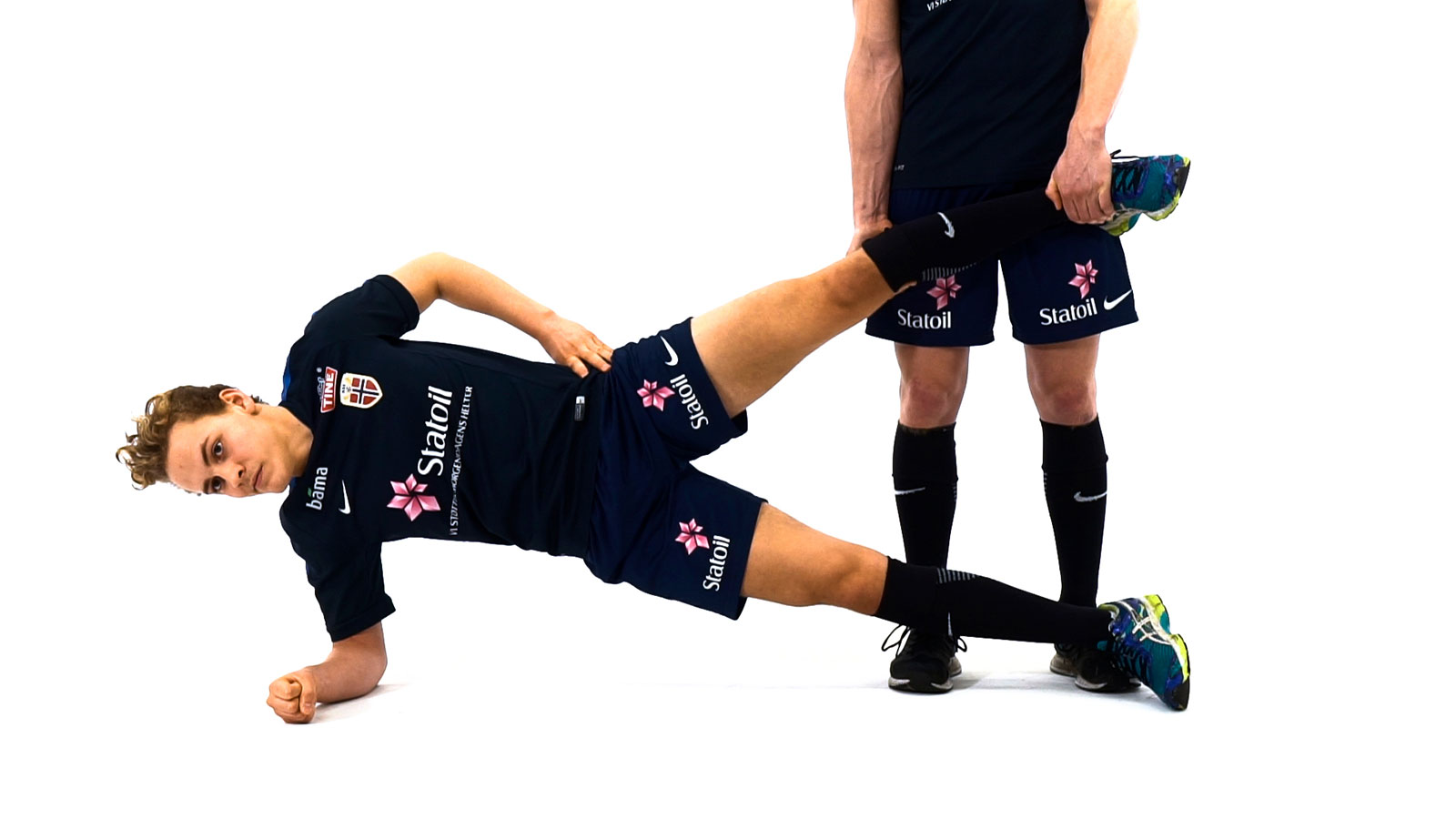 The exercise "Copenhagen adductor"