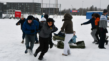 snø ,vinter ,bukse ,sko ,rekreasjon.