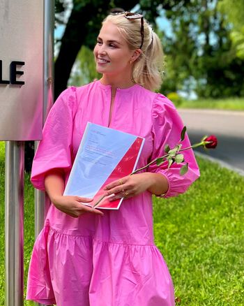 smil ,lilla ,erme ,lykkelig ,rosa.