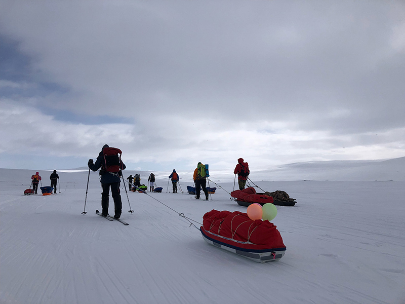 Bildet kan inneholde: sky, himmel, snø, skråningen, friluftsliv.