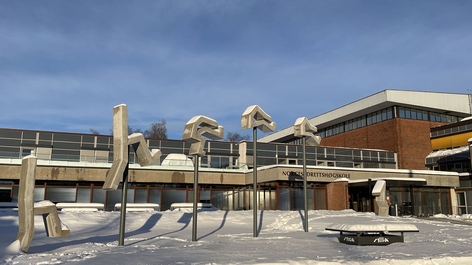 Norges idrettshøgskoles inngangsparti