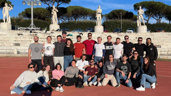 Gruppebilde av Roma-studenter